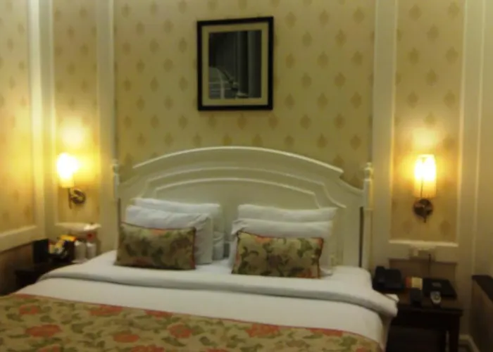 Hotel Bright
